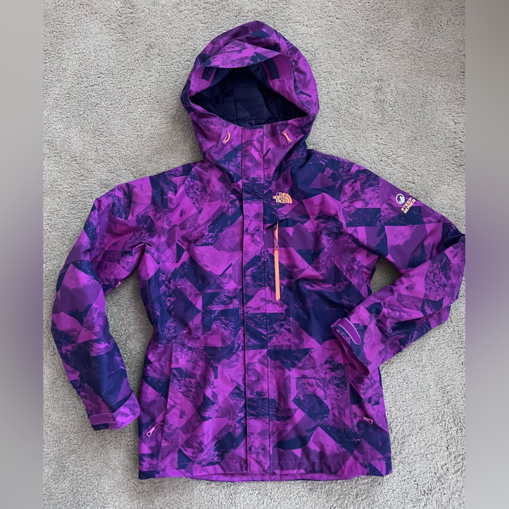 The North Face Summit Series GORE-TEX Snowboard Jacket